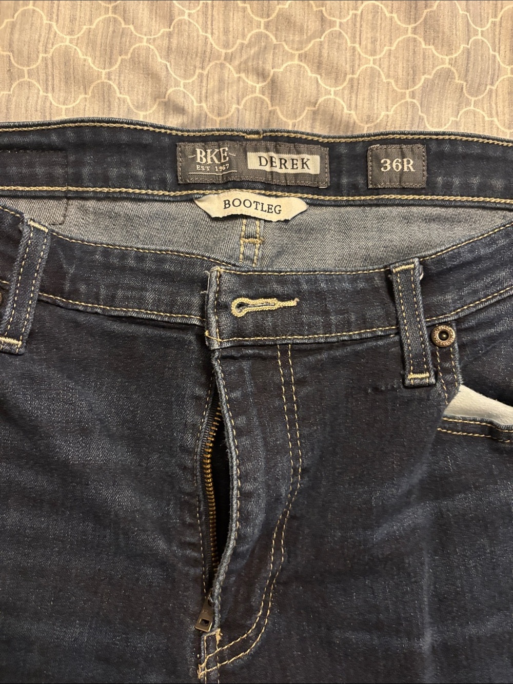 BKE Derek Bootleg Jeans in Dark Blue Wash
